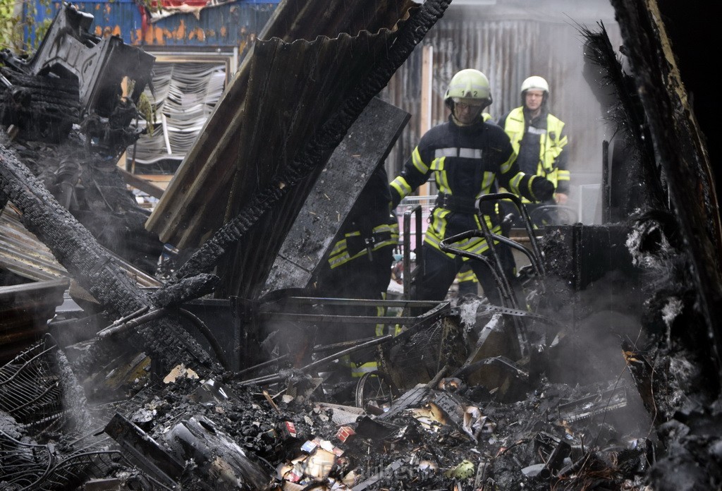 Feuer 4 Bergisch Gladbach Gronau Am Kuhlerbusch P344.JPG - Miklos Laubert